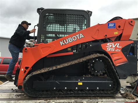 kubota 90 horse skid steer with cab price|kubota skid steer models.